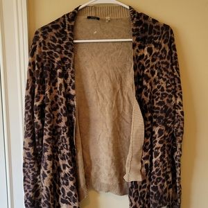 NWT Tahari Tan Beige Black Leopard Shrug Shawl Open Sweater Size M